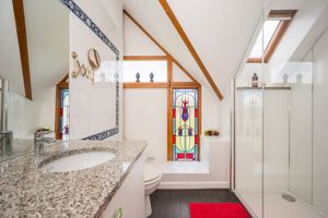 En-Suite- click for photo gallery